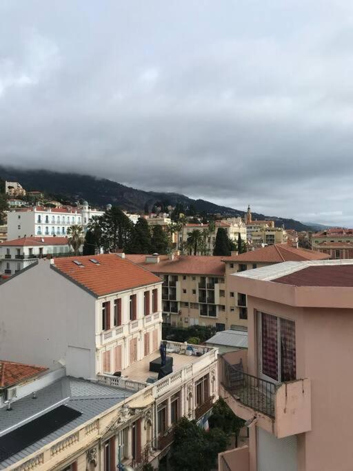 Lumineux Studio Sous Les Toits De Menton Exterior photo