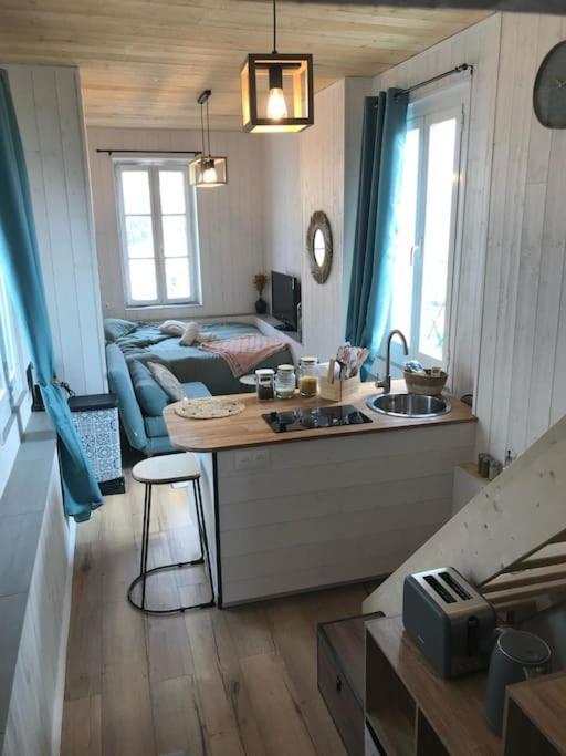 Lumineux Studio Sous Les Toits De Menton Exterior photo